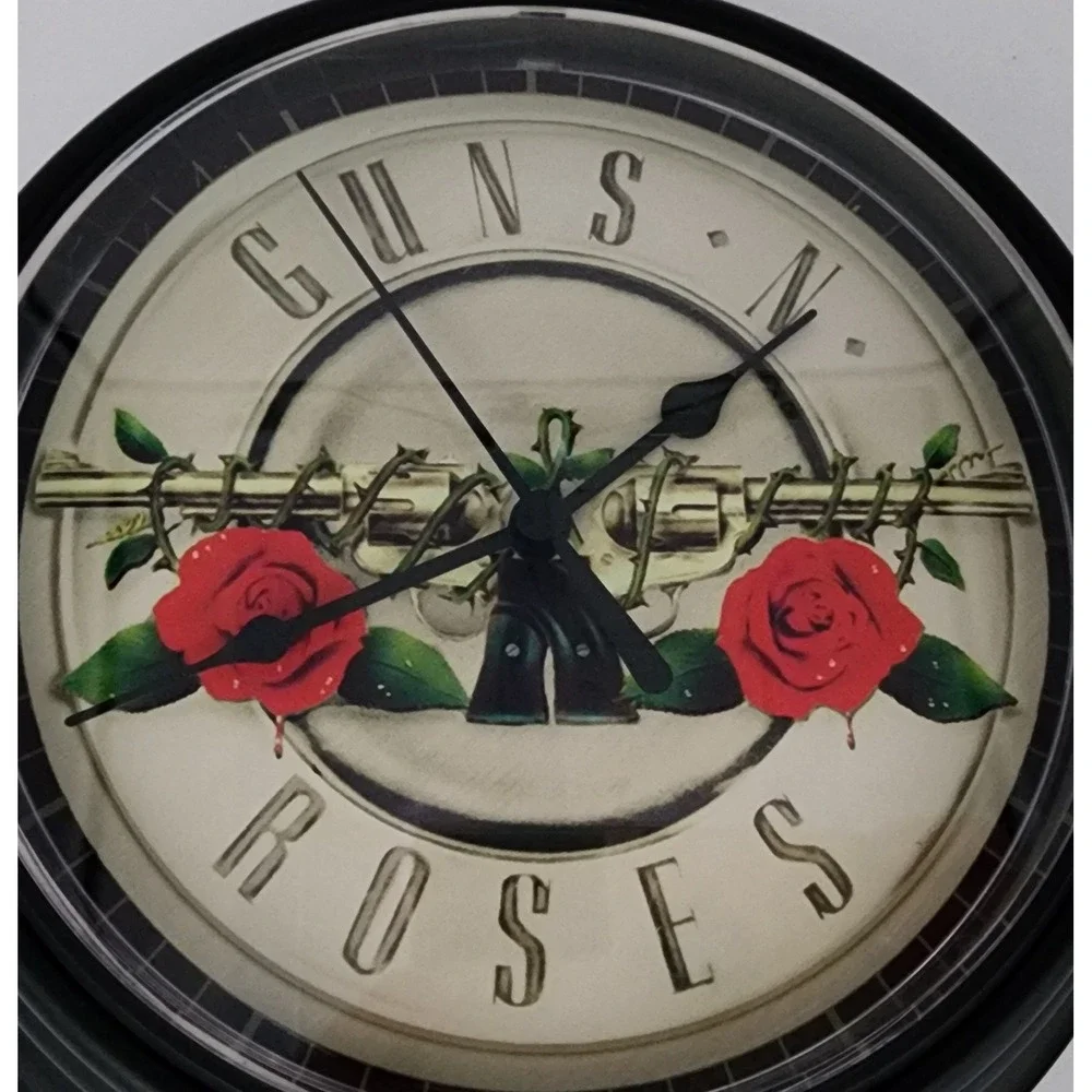 Guns N Roses Wall Clock 9.25in Band Logo Revolver Rose Quartz Black 1980s 1990s